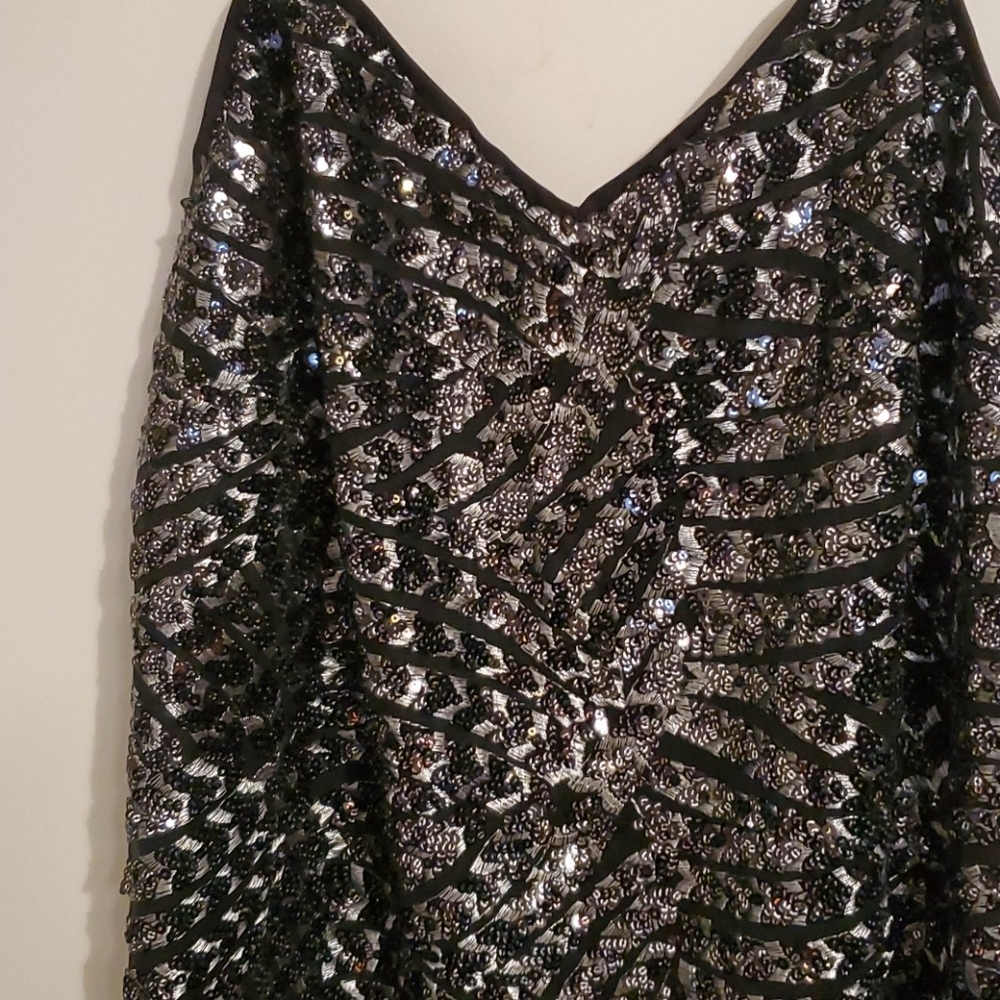 Dress - Picture 2 of 4